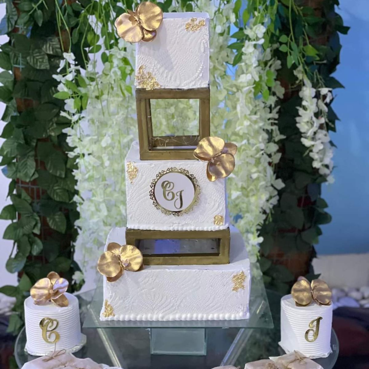 Kit Bolo de casamento 3 andares 