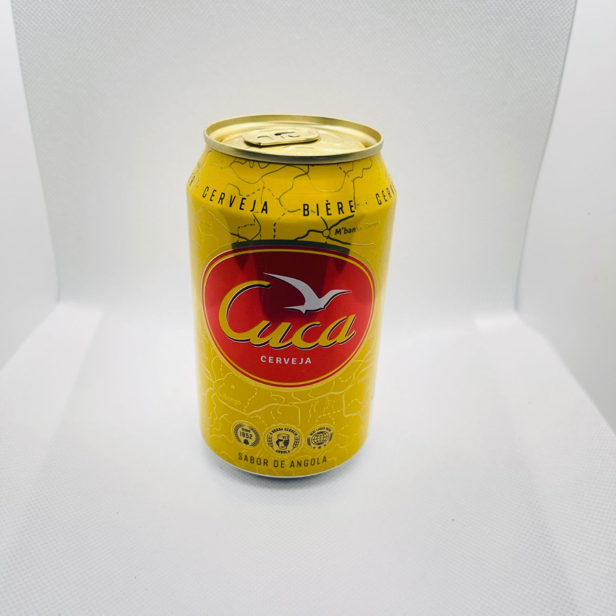 Cerveja cuca lata sabor de Angola